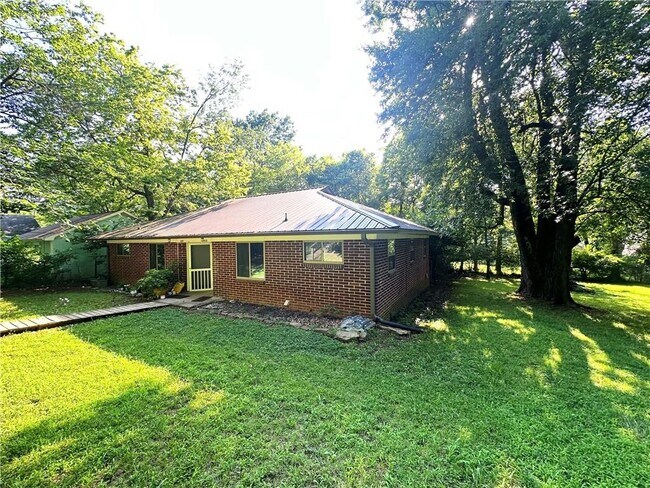 Photo - 515 Fallin Ave