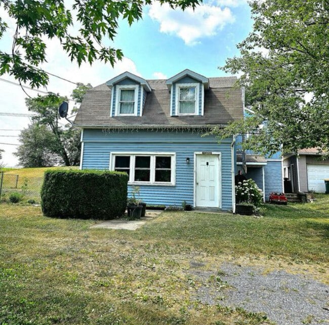 Building Photo - 10138 Jonestown Rd Rental