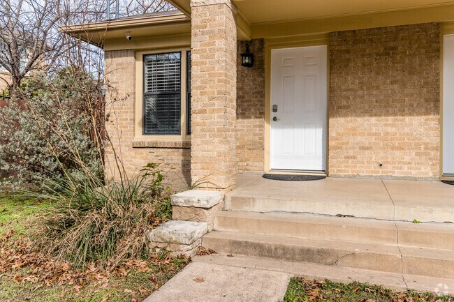 Building Photo - 108 South Henderson Avenue Rental