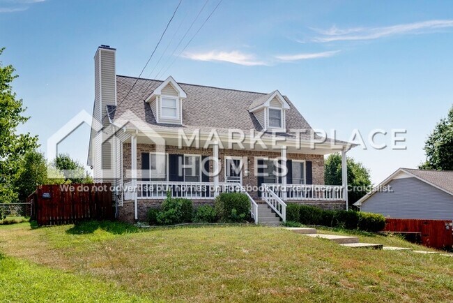 Photo - 416 Sandburg Dr