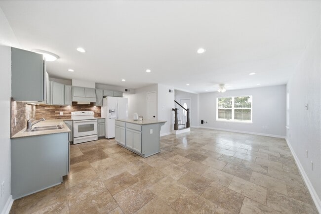 1535 Willow Bend