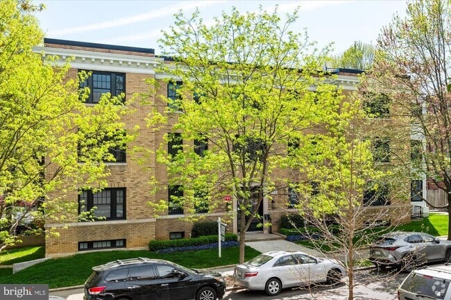 Building Photo - 2869 28th St NW Rental