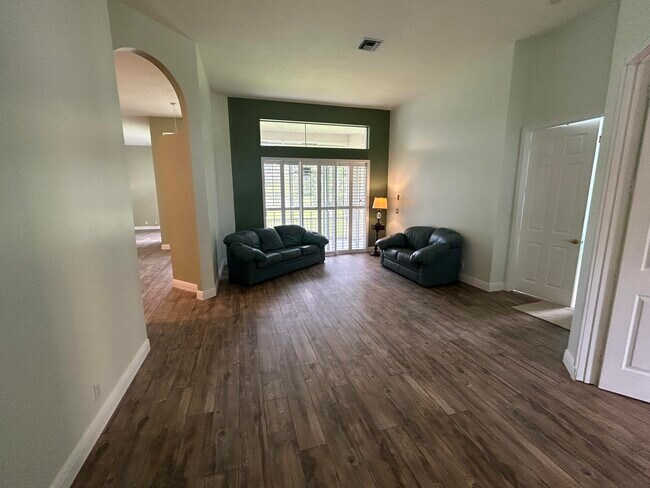 Photo - 486 Cypress Green Cir