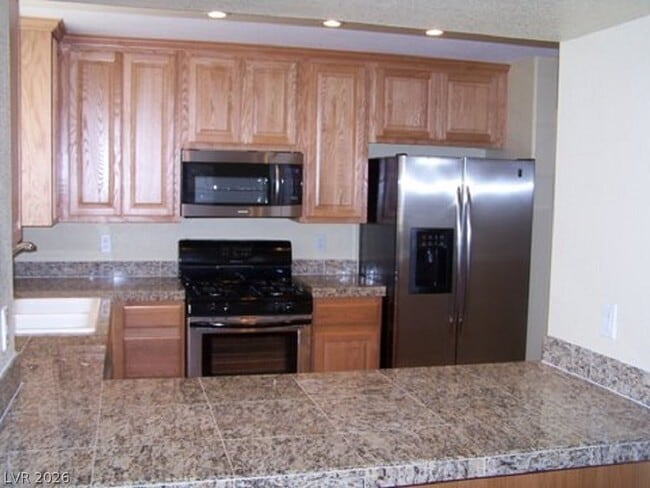 Photo - 6045 Aripeka St