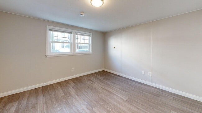 Photo - 187 Maverick St Unidad 3