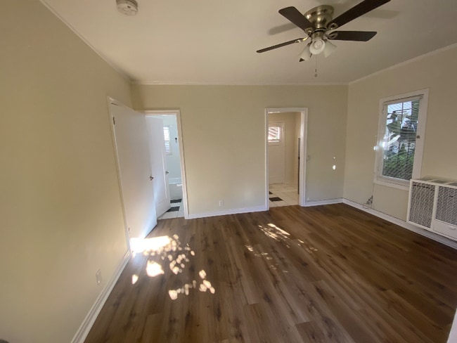 Photo - 630 3/4-634 N Plymouth Blvd Unidad NA