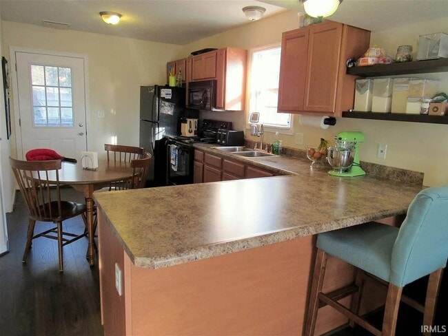 Photo - 1436 W 6th St