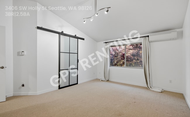 Photo - 3406 SW Holly St