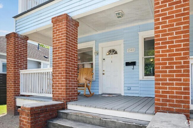 Building Photo - 1541 Ashland St Unit 1 Rental