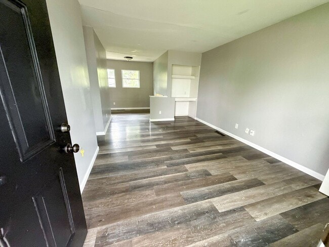 Photo - Updated 3 Bed Home with Trendy Interior Finishes & Huge Yard in South Columbus