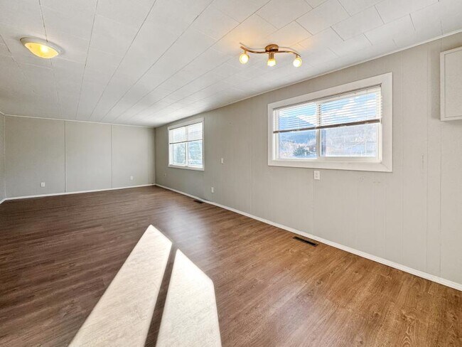 Photo - 2.0 bedroom in Crowsnest Pass Alberta T0K 0E0 Unit 3