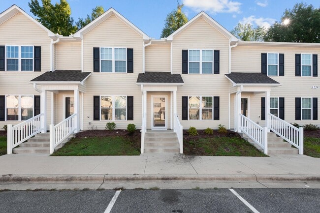 Building Photo - 1233 Cross Creek Cir