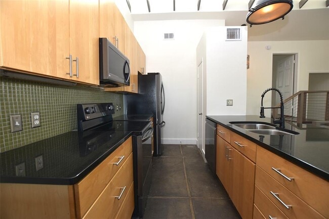 Photo - 2202 Trailside Dr