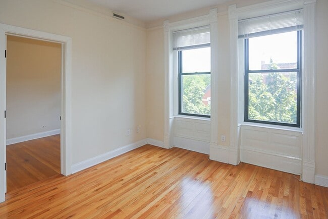 Photo - 2954 N Racine Ave Unidad 3F
