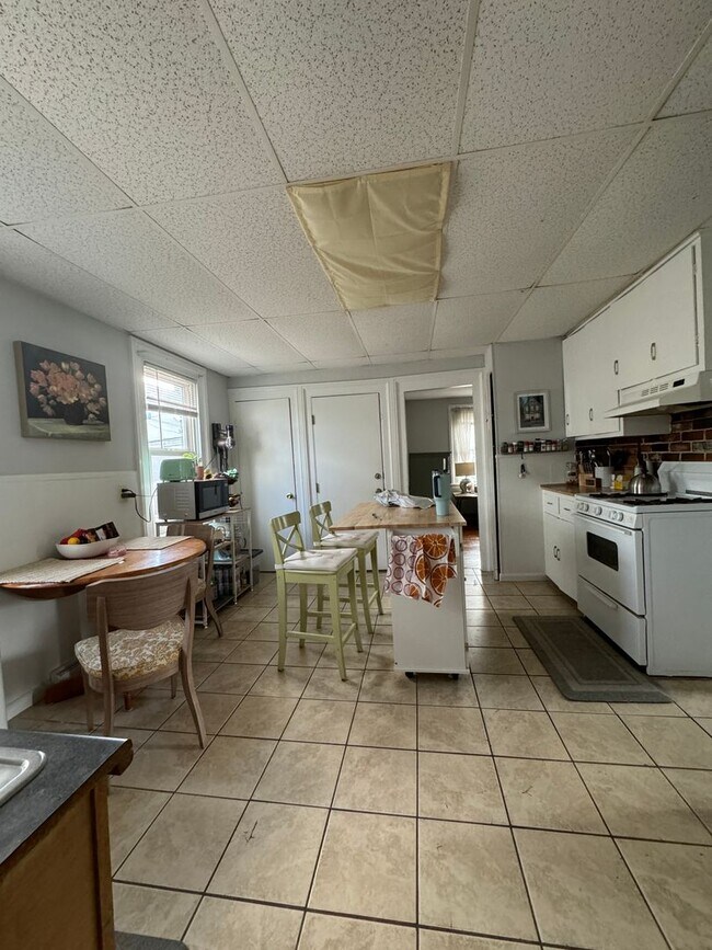 Photo - 185 Willow St Unit 1