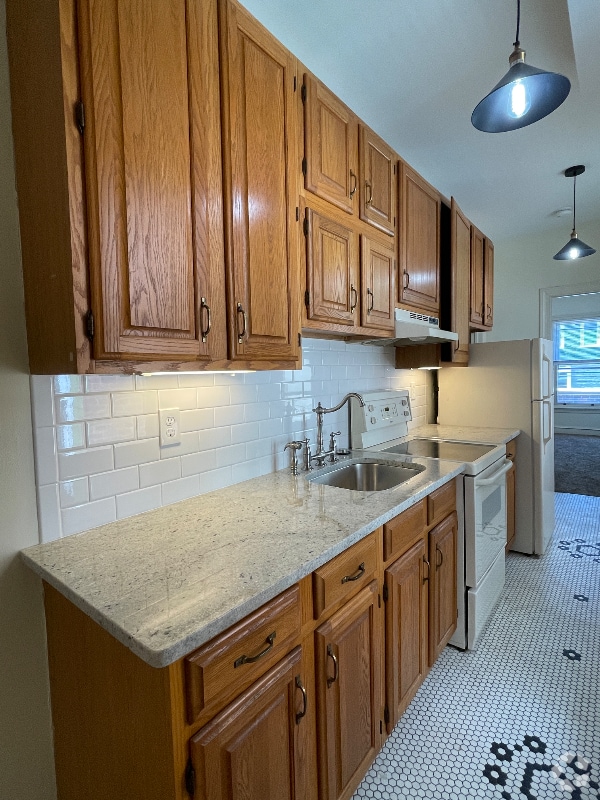 Building Photo - 7130 Germantown Ave Rental