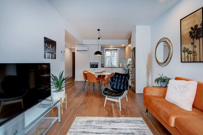 Photo - 5169 Rue Jeanne-Mance Unité SI ID1507612P