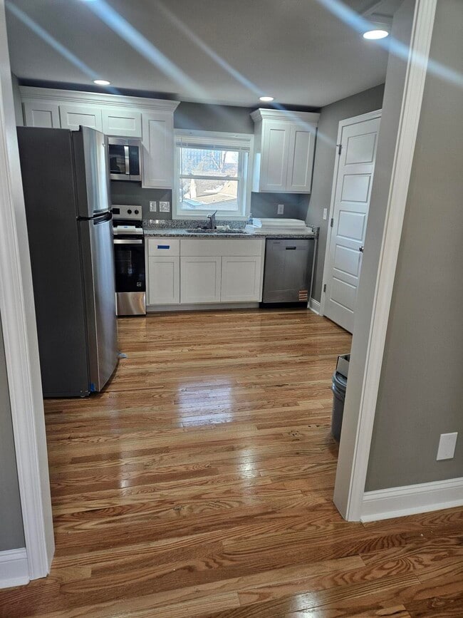 Photo - 402 Gunn St Unit 101