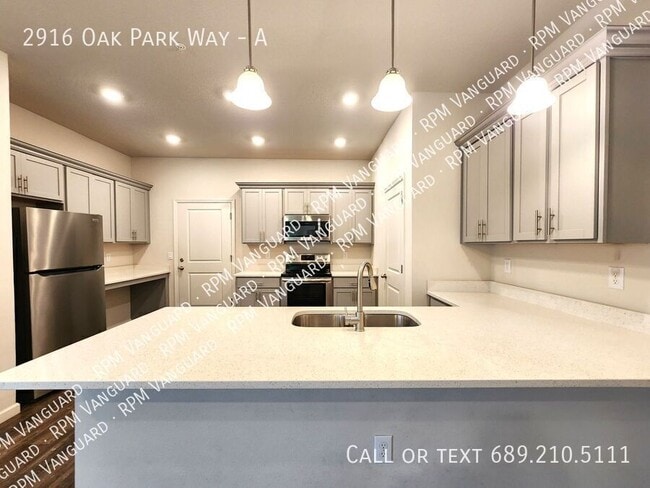 Photo - 2916 Oak Park Way