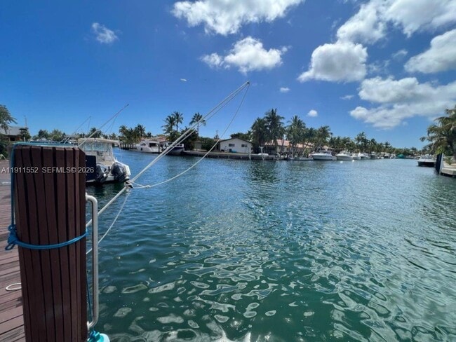 Building Photo - 2430 NE 135th St Unit 105