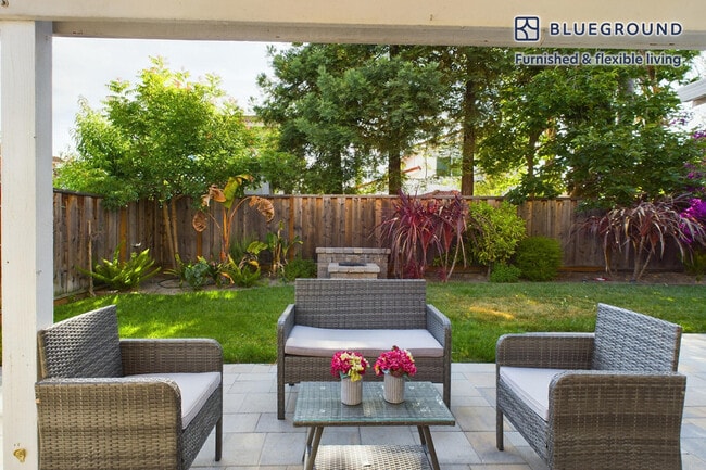 Photo - 5313 Avenida Almendros