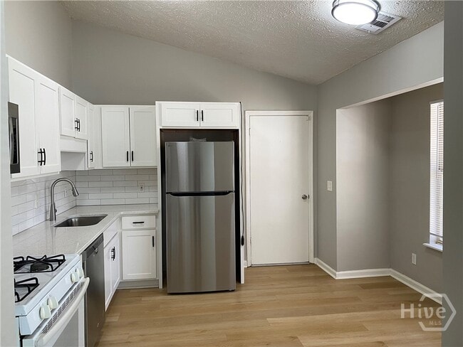 Photo - 136 Quail Hollow Dr