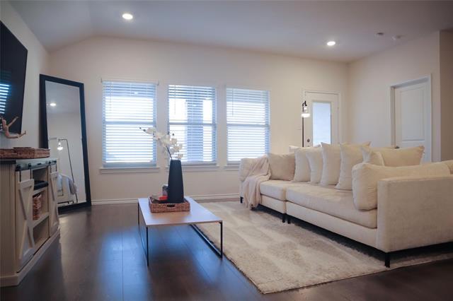 Photo - 3025 Zinnia St