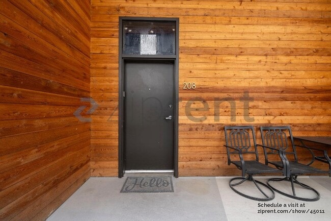 Photo - 1801 2nd Ave N