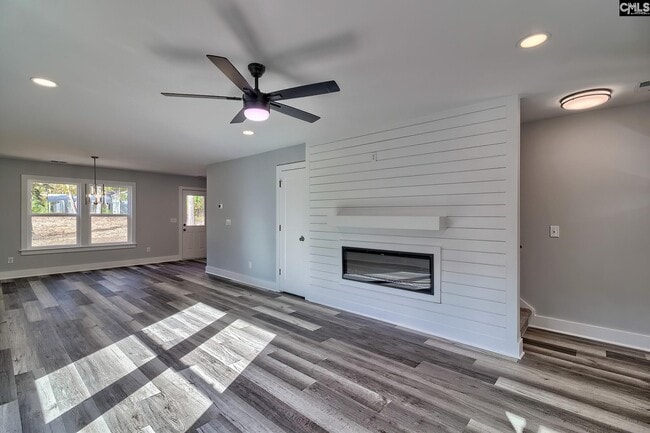 Photo - 209 Lynch Ln