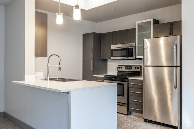 1BR, 1BA - 896SF - Kitchen