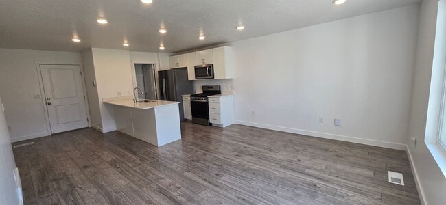1208 Summit Ridge Pkwy