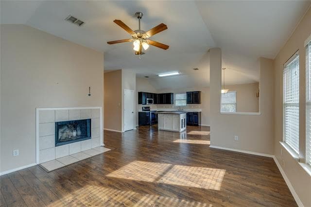 Building Photo - 5572 Spring Ridge Dr Rental