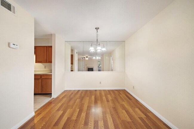 Photo - 9797 Leawood Blvd Unidad 1420