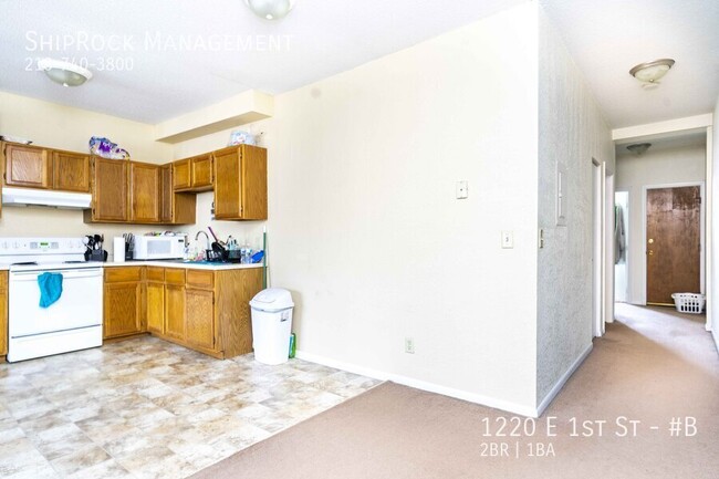 Photo - 1220 E 1st St Apartment Unit #B