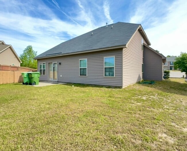 Photo - Experience the perfect blend of comfort & modern living in this beautiful home located in Northea...