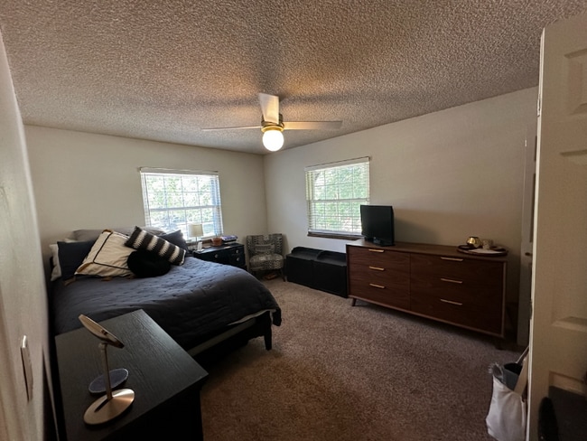Photo - 3250 O'Neal Cir Unidad d25
