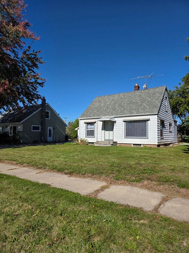 Photo - 940 W Weiland Ave