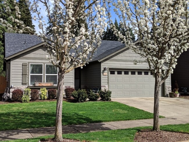 Photo - Spacious Three Bedroom Home in North Albany- Available Soon!