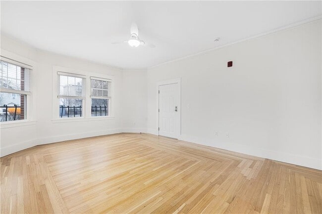 Photo - 54 Sutton St Unit 1