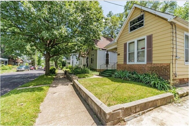 Photo - 2010 West Malone Street