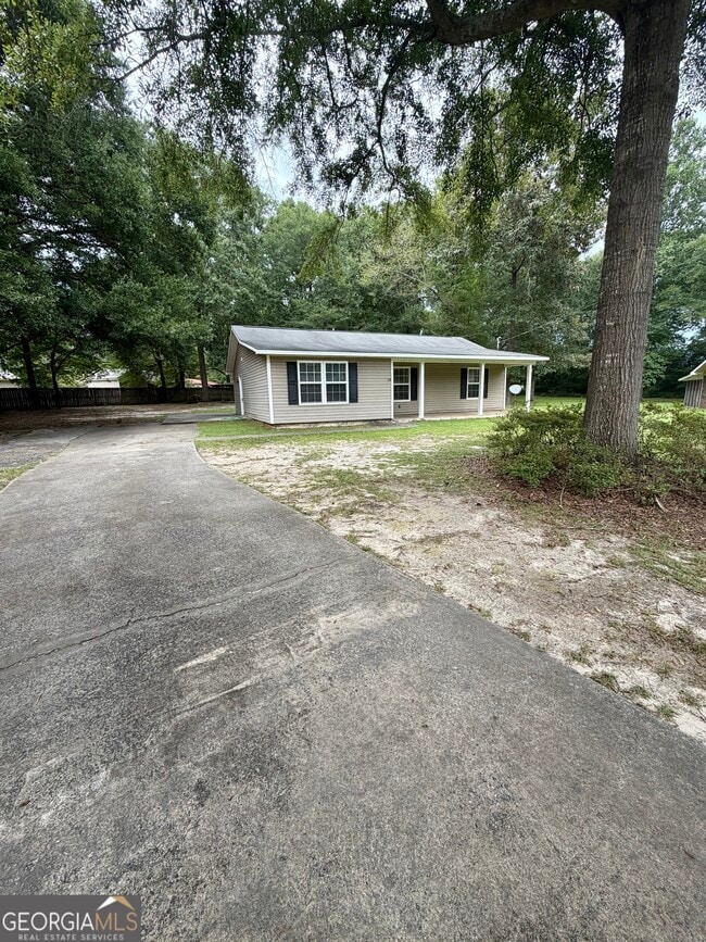 Photo - 513 Cherokee Ct