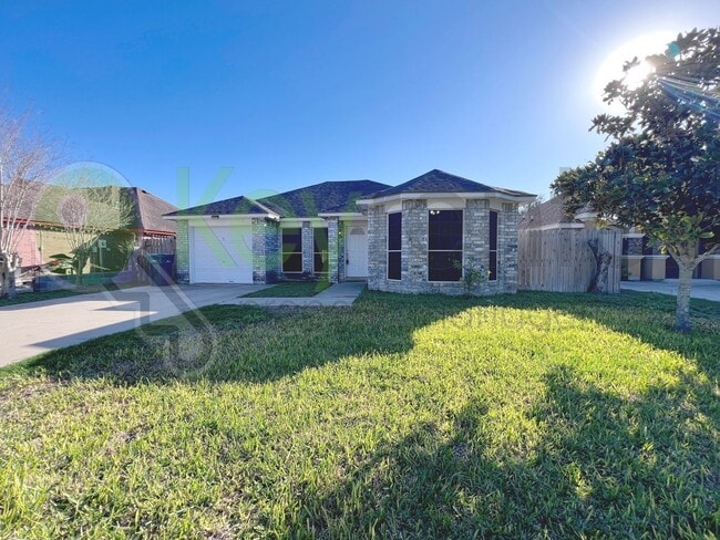 Photo - Beautiful 4B/2B Home in Pharr
