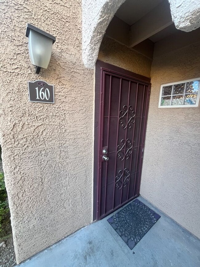 Photo - Great Location- 3 bedroom Condo