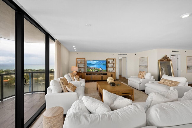 Photo - 19667 Turnberry Way Unit 20GR