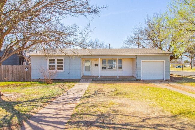 Building Photo - Great 3 Bedroom Home in Central Lubbock
