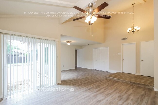 Photo - 2424 Via Barcelona