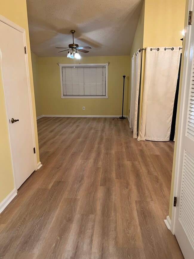 Photo - 8340 Westover Ct