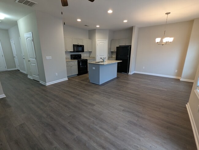 Photo - 702 Pippin Dr