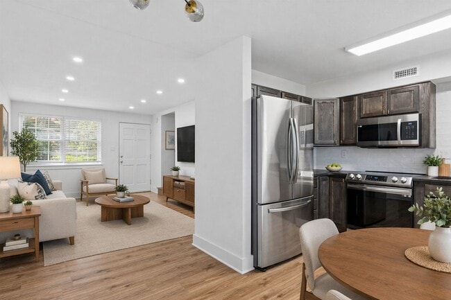 Building Photo - 55 Faris Cir