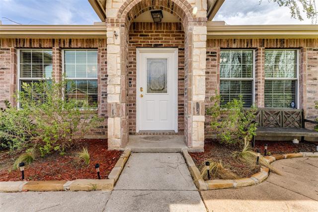 Photo - 725 Redwing Dr